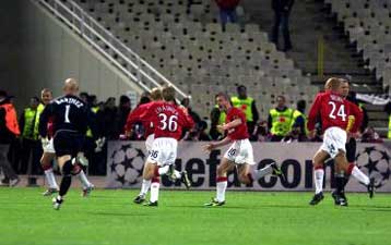 Ρεάλ και Γιουνάιτεντ βλέπουν οι «μπούκμεϊκερς»