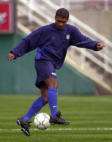 Λίγο πριν από τη λήξη ο Ρομάριο έκανε το Μεξικό – Βραζιλία 3-3