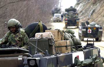 Καταδίκη των βιαιοτήτων – Καμία απόφαση για τη ζώνη ασφαλείας