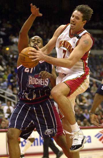 Συναρπαστική η κόντρα στην κορυφή