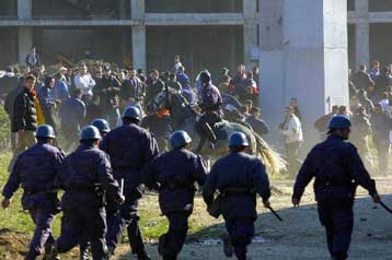 Ο Ερυθρός Αστέρας 2-0 την Παρτιζάν στο ντέρμπι που επαναλήφθηκε