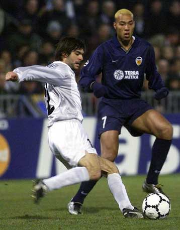 Στα προημιτελικά του Champions League με 5-0 επί της Στουρμ