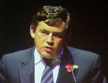 Μείωση των φόρων και αύξηση των δαπανών προβλέπει για το 2002