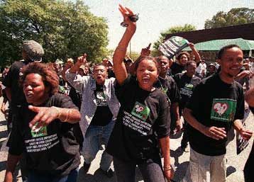 Η Merck μειώνει τις τιμές δύο σκευασμάτων στις αναπτυσσόμενες χώρες