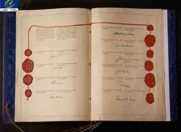 Στο στάδιο της υπογραφής πλησιάζει η συνθήκη