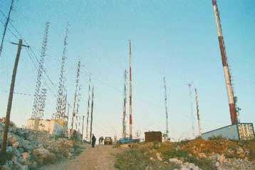 Οι σταθμοί αντιδρούν στη μεταφορά τους στο όρος Αιγάλεω