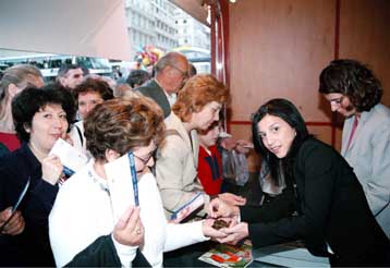 Ατονεί το ενδιαφέρον των Ελλήνων για το νέο νόμισμα