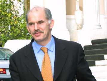 Με συνεργασία όλων των λαών η λύση των διαφορών στα Βαλκάνια