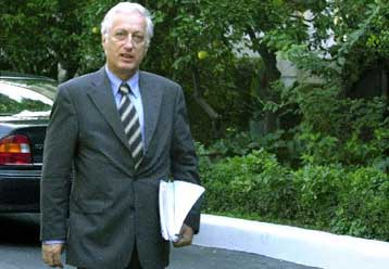 Να αλλάξει ο νόμος για ηθική βλάβη από δημοσιεύματα εφημερίδων