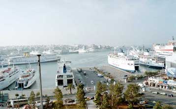 Έντεκα νέα πλοία ύψωσαν την ελληνική σημαία και έξι την υπέστειλαν