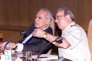 Επαφές με την πολιτική και στρατιωτική ηγεσία του ΥΠΕΘΑ θα έχει ο Π.Καζίμι