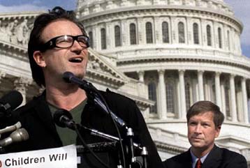 Στην πύλη Yahoo! στις 12 Μαρτίου για την ταινία The million dollar hotel