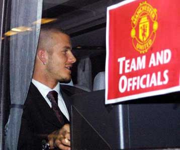 Έφτασε αμίλητη η Μάντσεστερ Γιουνάιτεντ