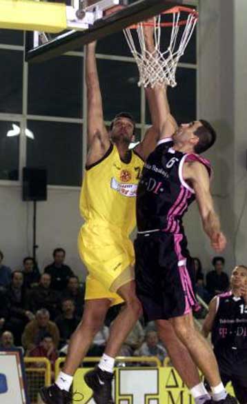 Για την ιστορική πρόκριση το Μαρούσι, την Τρίτη στη Βόννη με Τέλεκομ