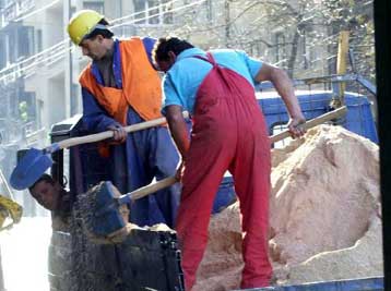Πρόβλημα στην εφαρμογή της ρύθμισης λόγω αυξημένων δαπανών του 2001