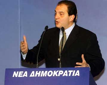 Υψώστε ανάστημα, καλεί την κυβέρνηση ο Κ.Καραμανλής