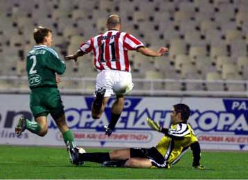 Πρόωρη στέψη για Ολυμπιακό μετά το 1-0 στο ντέρμπι με τον ΠΑΟ