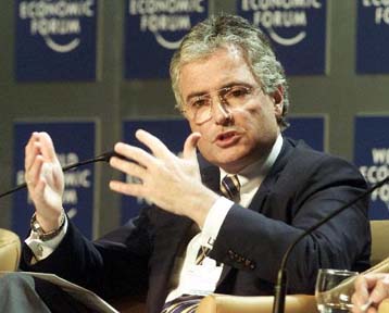 Πιέσεις για να παραιτηθεί δέχεται ο διευθύνων σύμβουλος Ρον Ζόμερ