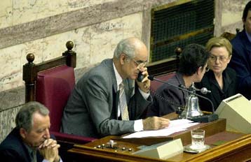 Ανακριβή τα δημοσιεύματα περί αυξήσεων