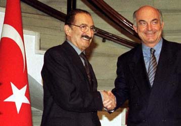 Κρίσιμος ο ερχόμενος μήνας, τονίζει ο αρμόδιος υπουργός