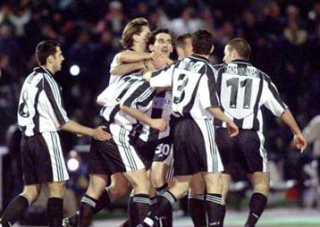 Ανεβαίνει η Καλαμάτα – Λύτρωση για τον Πανιώνιο