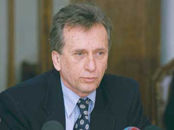 Η εξάλειψη των ελλειμμάτων βασική κατευθυντήρια αρχή