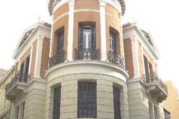 Έκθεση στην Ελληνοαμερικανική Ένωση και το Μουσείο Φρυσίρα