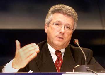 Παράνομο αποκύημα της φαντασίας η αυτονομία, κατά τον Αυστριακό αξιωματούχο