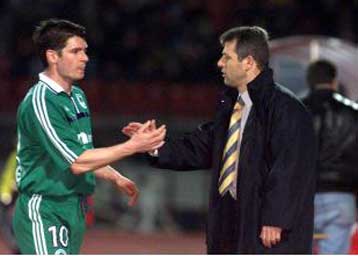 Στόχος το Champions League και όχι ο Ολυμπιακός, λέει ο Αποστολάκης