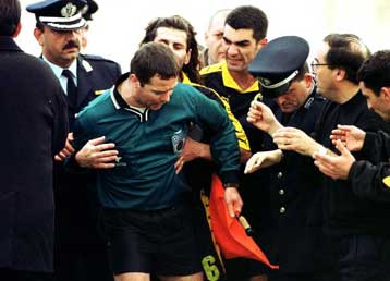 19 τραυματίες σε ποδοσφαιρικό αγώνα