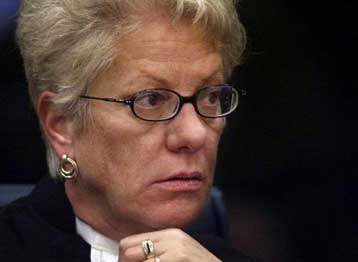 «Είναι άνθρωπος του παρελθόντος»