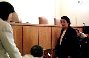 Την απαγόρευση δημοσίευσης επιστολών ζητά η πρώην σύζυγος Παπανδρέου