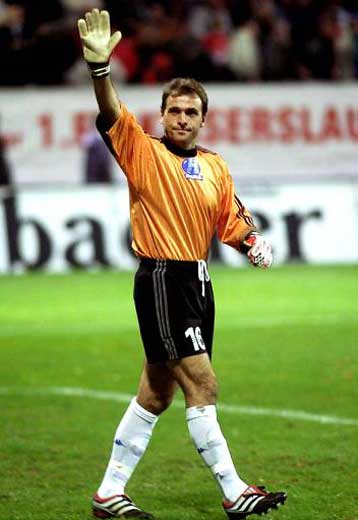 Με Ράινκε, Ξενίδη, Σμετ και Ντεμπά κόντρα στον Αρη