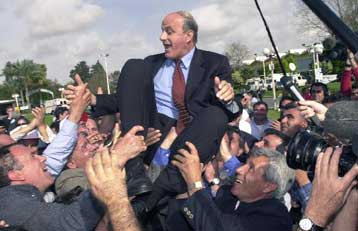 Ο Σαλάχ Ταρίφ αναλαμβάνει υπουργός άνευ χαρτοφυλακίου