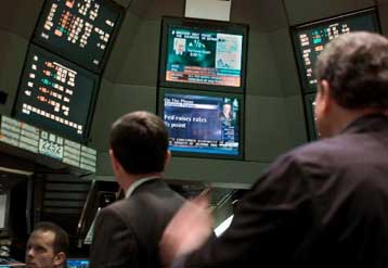 Ανοδος για Nasdaq, πτώση για Dow Jones την Πέμπτη