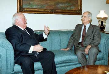 100.000 δολάρια από τη Βουλή για ιατροφαρμακευτική περίθαλψη ομογενών