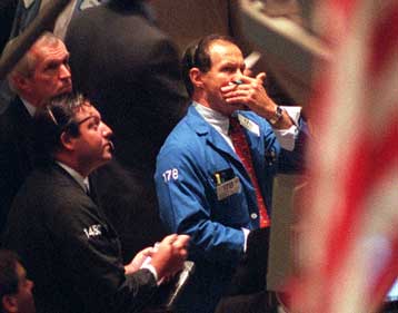 Απάτη σε βάρος των επενδυτών από πρώην στελέχη της