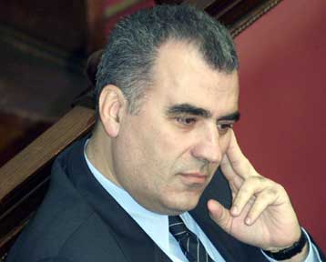 Απόσυρση της τροπολογίας που προέβλεπε κοινή χρήση ή κλήρωση