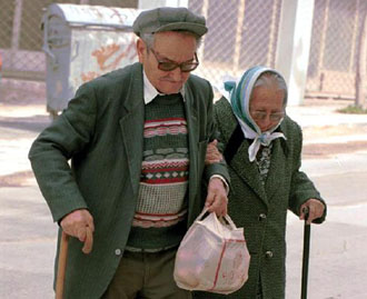 Δεύτεροι σε μακροβιότητα στην Ευρώπη οι Έλληνες