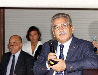 Κλωνισμός ανθρώπων: Εμμένει στις απόψεις του και κατηγορεί το Βατικανό ο δρ. Αντινόρι