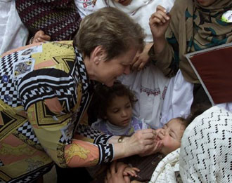 ΠΟΥ: Η υγειονομική βοήθεια προς τις φτωχές χώρες θα ωφελήσει την παγκόσμια οικονομία