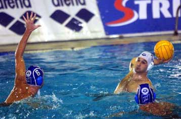 Ο Ολυμπιακός κέρδισε και στο δεύτερο τελικό του πόλο, 11-9 τη Βουλιαγμένη