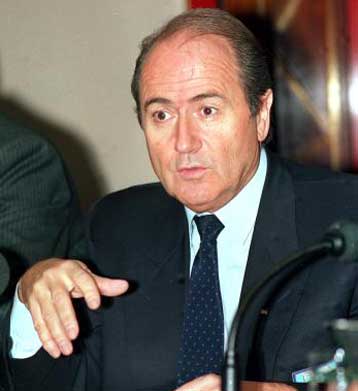 Τρίμηνη «παράταση ζωής» στο ελληνικό ποδόσφαιρο από τη FIFA