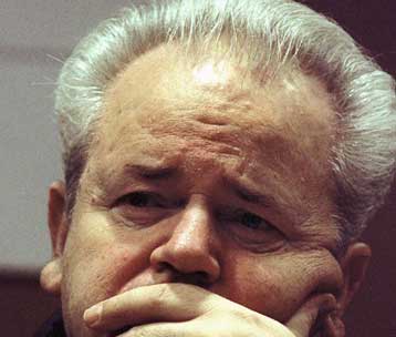 Παρατάθηκε η προφυλάκιση του τέως προέδρου της Γιουγκοσλαβίας