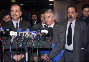 Στη Ζυρίχη Φλωρίδης και Αλεξανδρίδης βλέπουν Μπλάτερ