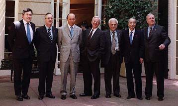 Σε μείωση των επιτοκίων καλεί την ΕΚΤ η G7