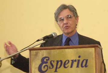 Δική μου εισήγηση το πάγωμα – Ποτέ δεν παραιτήθηκα, είπε ο υπουργός Εργασίας