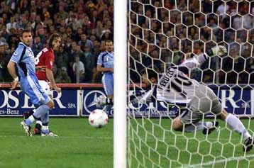 Στο 94 η Λάτσιο έκλεψε τη χαρά της Ρόμα, 2-2 το ντέρμπι της Αιώνιας Πόλης