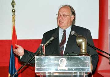 Ειρωνεία Πάγκαλου για τους χειρισμούς των ελληνοτουρκικών θεμάτων από τον ΥΠΕΞ