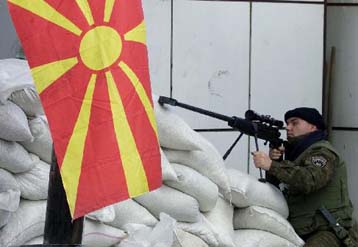 Αναζωπύρωση της κρίσης στην ΠΓΔΜ; Συγκρούσεις στο Τέτοβο μεταξύ Αλβανών και κυβερνητικών δυνάμεων